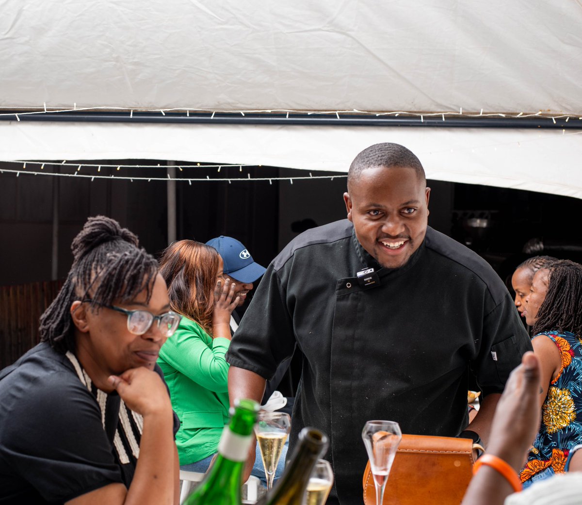 Chef_Itayi's tweet photo. Shots and moments of our Tapas and Bubbles event. Memories were made. Bellies were full. Cups never empty.
#Bird5nest #chefitayi #wheninharare #wheninzim https://t.co/l3uT43WbMe