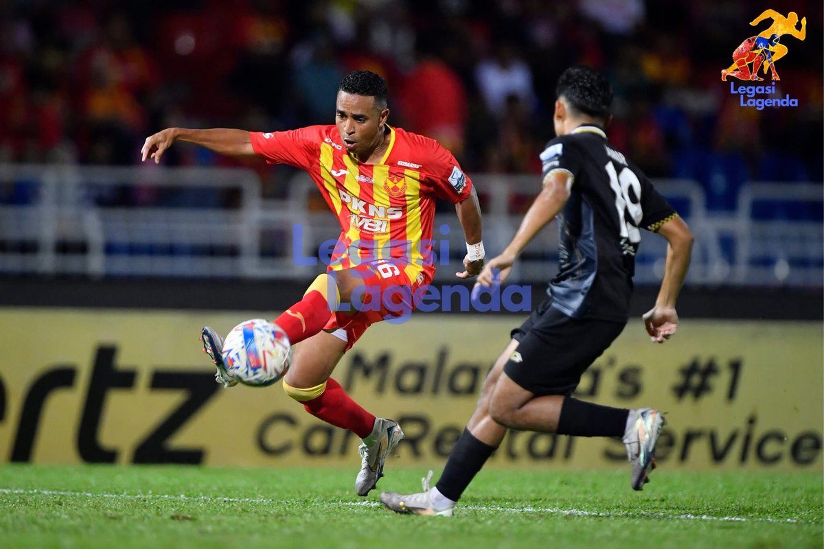 LegasiLagenda's tweet image. #MFLChallengeCup2024-25
Perlawanan Akhir 2

PDRM FC 0–4 Selangor FC (Agg. 0–7)

Selangor FC berjaya memenangi MFL Challenge Cup edisi ke-4 apabila mengalahkan PDRM FC 4–0 pada Perlawanan Akhir 2 di Stadium MBPJ semalam.

legasilagenda.com/2025/02/23/mfl…