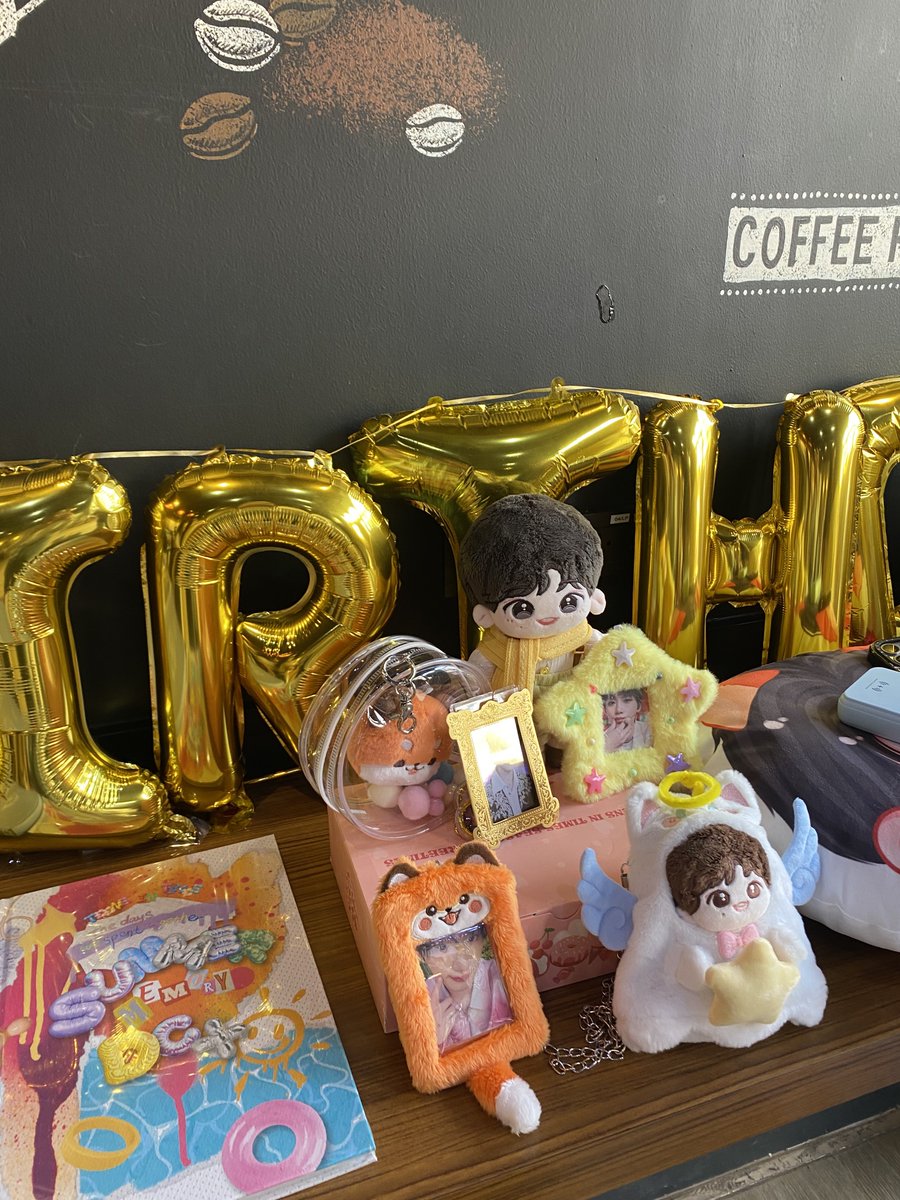 นึกว่าจะไปไม่ทันแล้ววว ไปแปปเดียวแต่เอ็นจอยมากที่ได้เจอทุกคน ไว้เจอกันใหม่เฟ่หน้าค่าา
#MoonStar_DCX23th