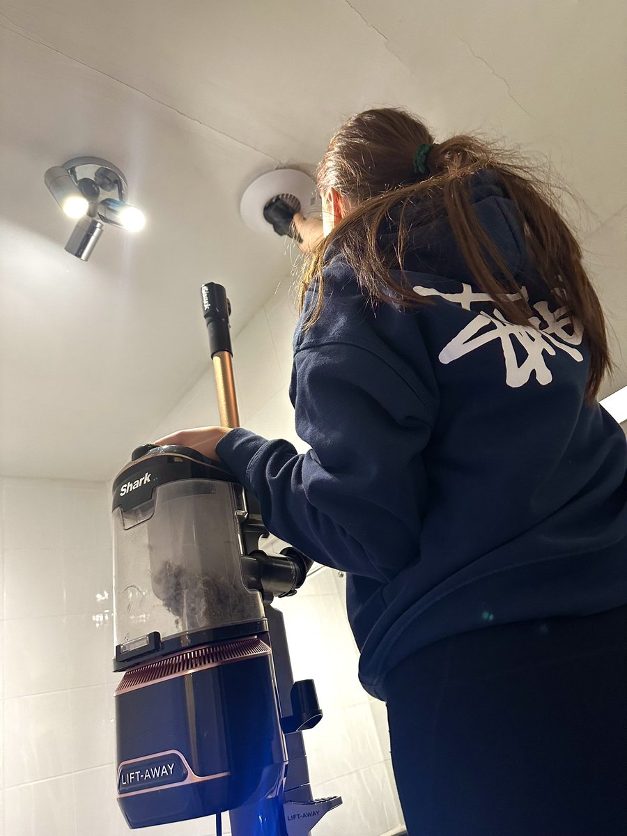 Glenegedale House, Isle of Islay (@glenegedaleh) on Twitter photo This girl…. Helping clean guest bedrooms on a Sunday morning in between studying for exams 🥰 and yes that is her hoovering bathroom fans ☺️
<a href="/islaycountrygal/">Millie_Clark</a> This girl…. Helping clean guest bedrooms on a Sunday morning in between studying for exams 🥰 and yes that is her hoovering bathroom fans ☺️
<a href="/islaycountrygal/">Millie_Clark</a>