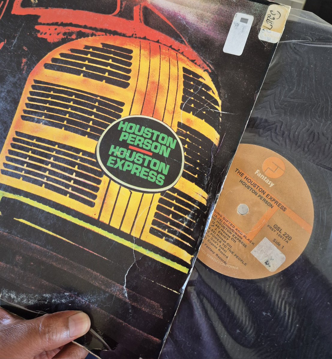 barneymsiza's tweet photo. @KGMoeketsi, thank you for the Houston Express, classic🖤 https://t.co/yMqtNxm1ot