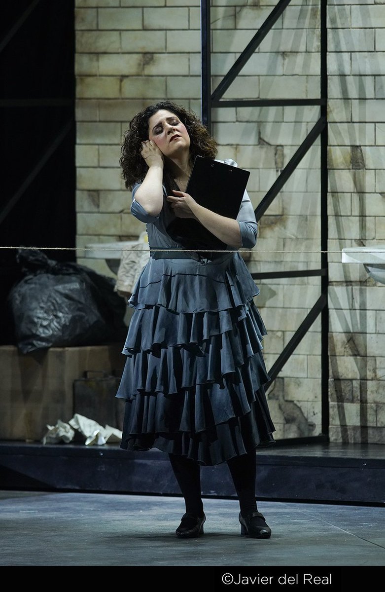 MariaMiroM's tweet photo. 🎶Ayer acabamos esta gran aventura musical que ha sido La vida breve y Tejas Verdes @Teatro_Real !!! Fantástico equipo tanto personal como profesional!!! Muchas gracias a tod@s y hasta pronto!!! ❤ https://t.co/m7xhkEzH7X