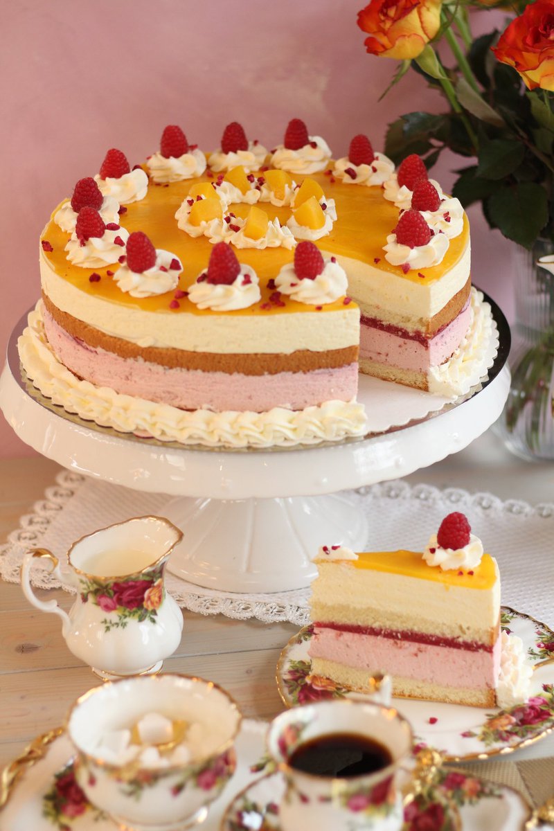 💝 FRUCHTIG UND SO LEICHT! 💝 LECKERE PFIRSICH-MELBA-TORTE BACKEN! REZEPT ... youtu.be/AMWfYGtkiOc?si… via <a href="/YouTube/">YouTube</a>