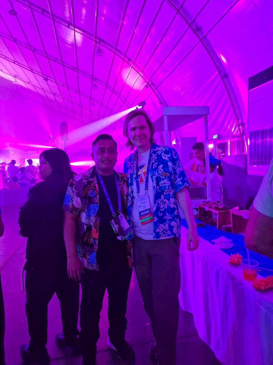 With <a href="/SergeyBiryukov/">Sergey Biryukov</a>, thanks for giving me quick and practical tips on keeping contribution going. Looking forward to meet you again in next WordCamps.