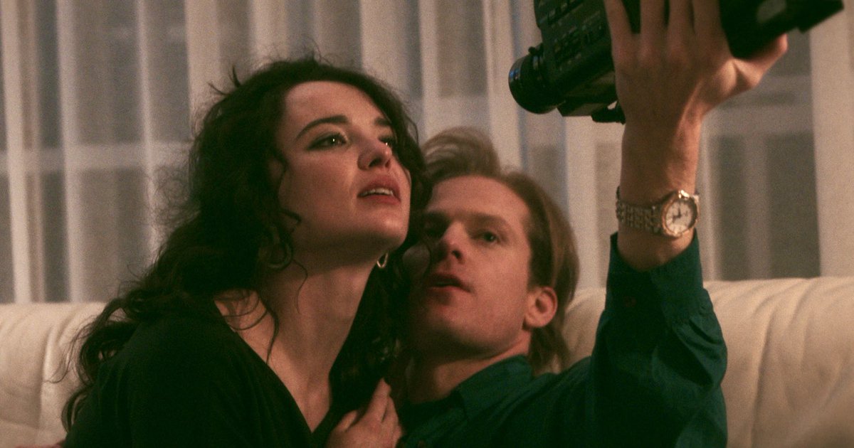 MrMichaelLucas's tweet photo. ‘Sex Lies and Videotape’ (1989). #TheNewsreader https://t.co/w7KNovPn8Y