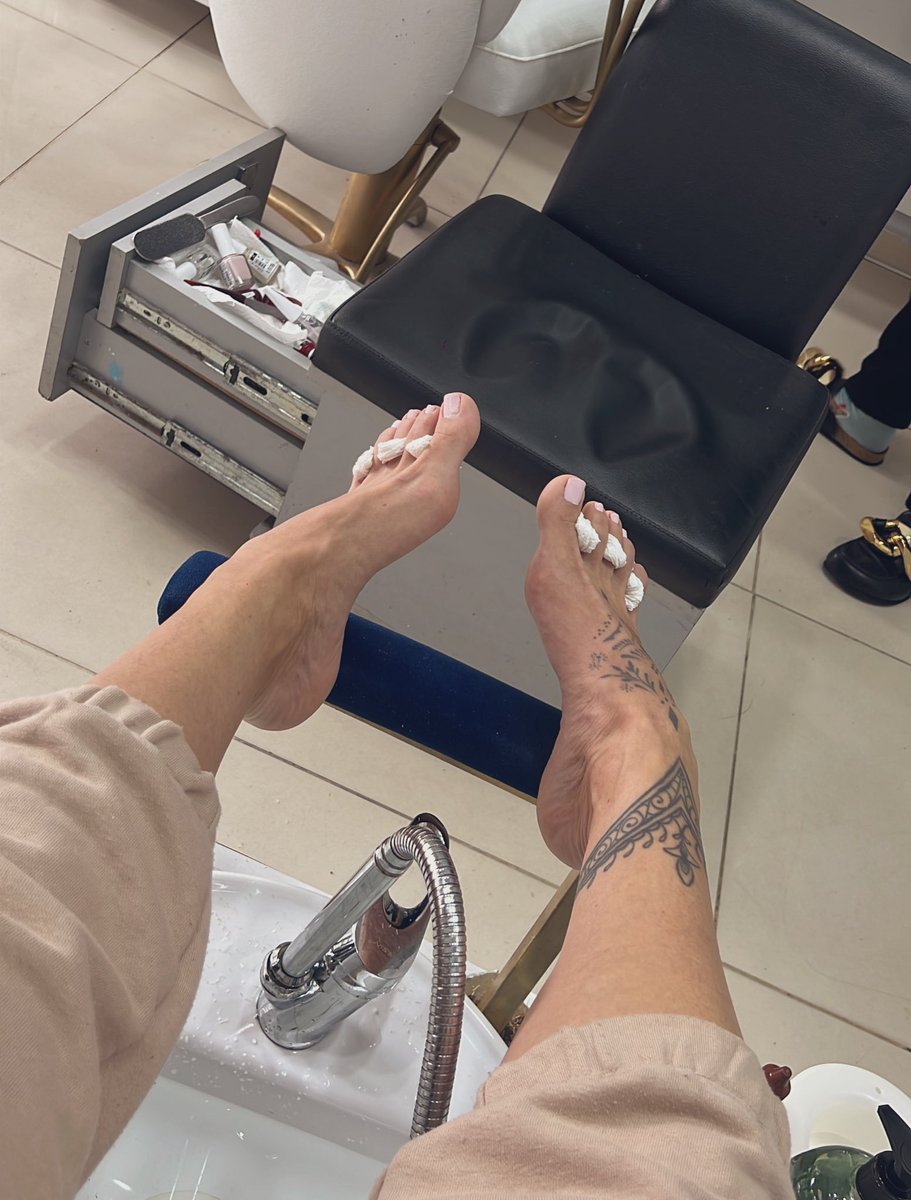 nightmeall's tweet photo. ayak bakımları da yapıldı t.coN6xjB...