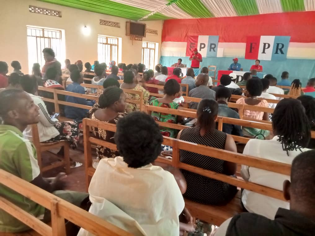 Kuri uyu wa 23/2/2025, mu Mirenge igize Akarere hari kubera amahugurwa y'abagize inzego z'Umuryango <a href="/rpfinkotanyi/">FPR-Inkotanyi</a> ku murenge no ku kagari. 

Amahugurwa ari gukurikiranwa n'intumwa za Komite nyobozi ku karere n'izo ku Ntara ziyobowe na Chairman w'Umuryango Bwana <a href="/gahundemaurice/">Maurice Mugabowagahunde</a>.