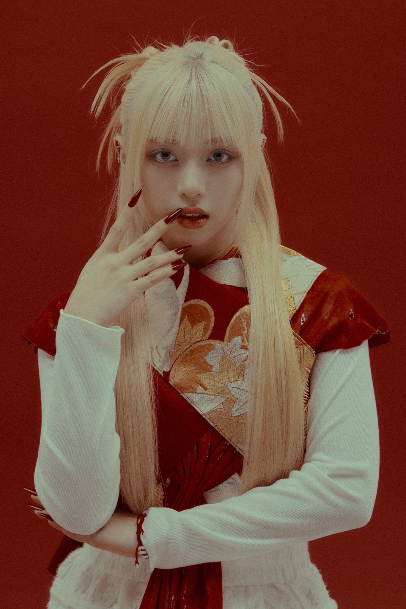 GkdskT5a0AAKj-5?format=jpg&name=large