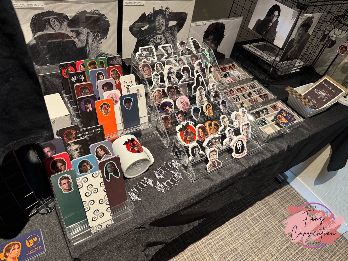 FansConvention's tweet photo. N’hésitez pas à aller voir Lau4art à son stand afin de lui donner de la force les wolfies et grounders🩷🥹 https://t.co/4bPQF09fNu