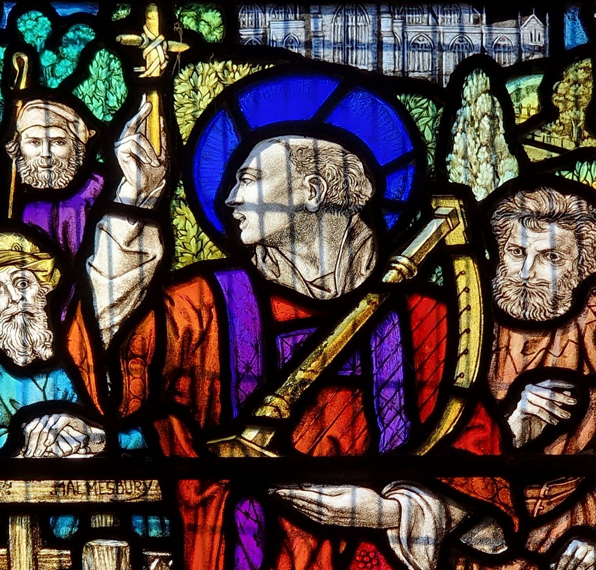 One of my favourite #Wiltshire saints is the singing, juggling St Aldhelm: here he is in #ArtsandCrafts glass by George Parlby, 1912, at St Mary's, Dorchester, #Dorset #StainedGlassSunday find out more about him in my #Wessex #saints talk Mon 24 Feb, 7pm: tinyurl.com/3wxpuvv4
