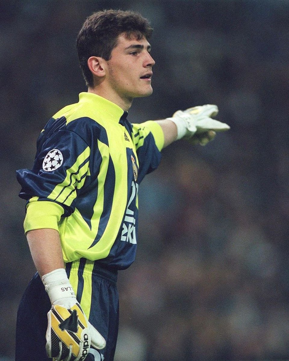 ניב אליאסי אתמול הזכיר לי שוער צעיר בתחילת דרכו - בהצלחה לשניהם