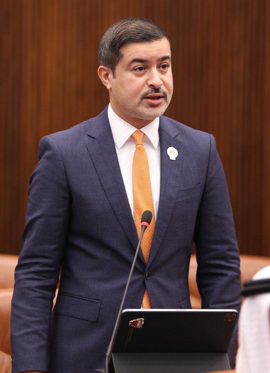 🔹 علي الشهابي: الثروة البحرية جزء أساسي من الأمن الغذائي، وأي انتهاك غير منظم لهذا المورد يهدد استدامتها للأجيال القادمة، وإن تغليظ العقوبات على المخالفين لقوانين الثروة البحرية هو خطوة ضرورية لضمان الحماية الفعالة للبيئة البحرية، فالتشريعات الحالية تحتوي على عقوبات رادعة في هذا