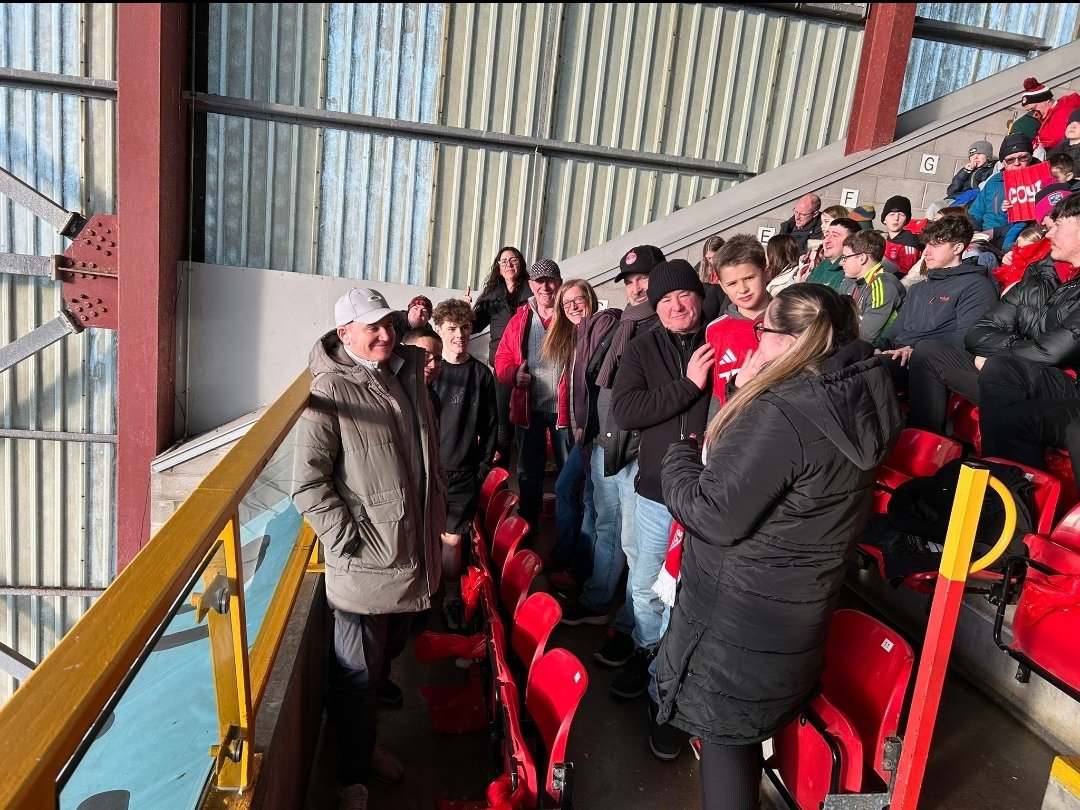 DanielleRennie8's tweet image. Fantastic day going to Pittodrie with the Deaf Community to see Aberdeen play. It is an absolute joy to be working with the club and the Deaf Community to make AFC more accessible ❤️
@AberdeenFCSLO @AberdeenFC
#BSLinterpreter