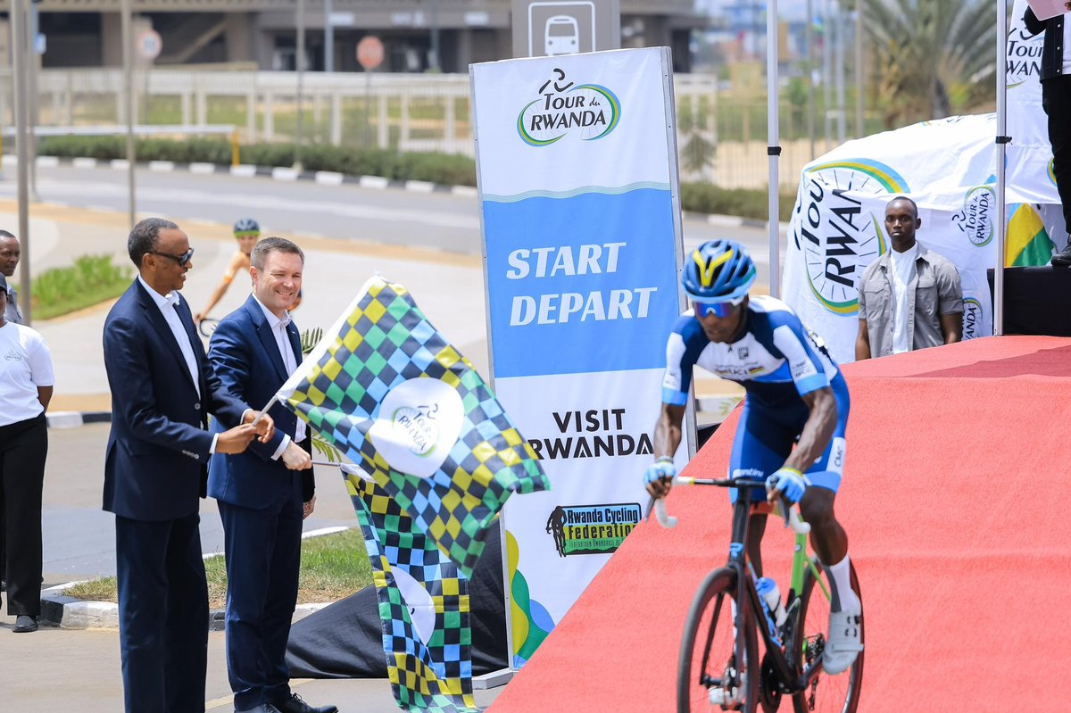 ElisaSezer6216's tweet image. Tour du Rwanda 2025: Celebrating Rwanda&apos;s growth and innovation! Together, we ride toward a brighter future, showcasing our unity and resilience. #TourDuRwanda2025 #RwandaDevelopment #VisitRwanda