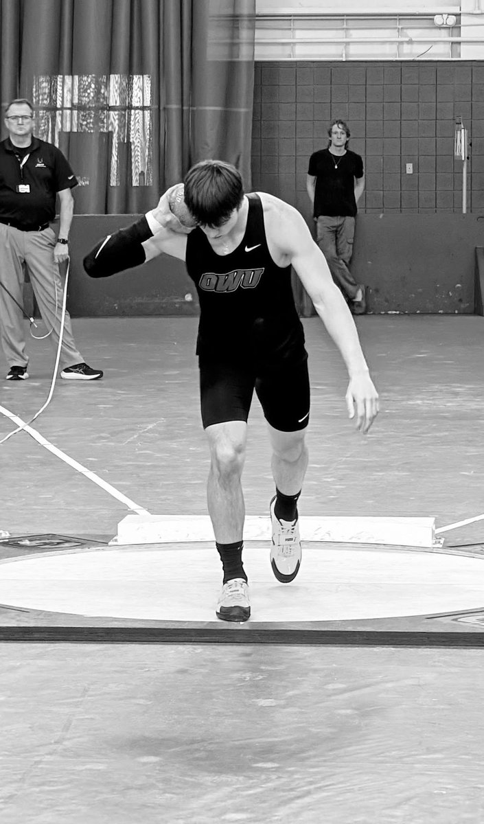 MichaelRHess's tweet photo. Day 1 of The NCAC Combined Event Championships:

60m: 7.60s
Long Jump: 5.85m (19’3”)
Shot Put: 9.48m (31’1”) PR
High Jump: 1.71m 5’7.5”)

2242 Points, on to day 2 https://t.co/672vYSyyLR