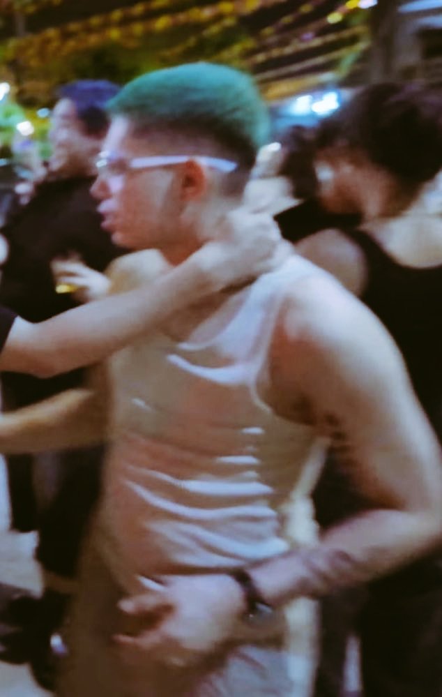 naz ✮⋆˙ tweet media