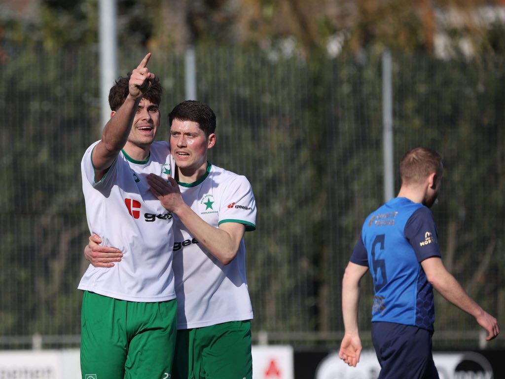 rksvGroeneSter's tweet photo. ⏹️ 90. EINDE. Groene Ster schiet uit de startblokken bij het begin van de derde periode. In het Limburgse treffen met Venray wordt een dikverdiende 4-1 zege behaald. Met drie punten op zak richting de Carnaval. #groven #vierdedivisie https://t.co/oCIYCzEM3o
