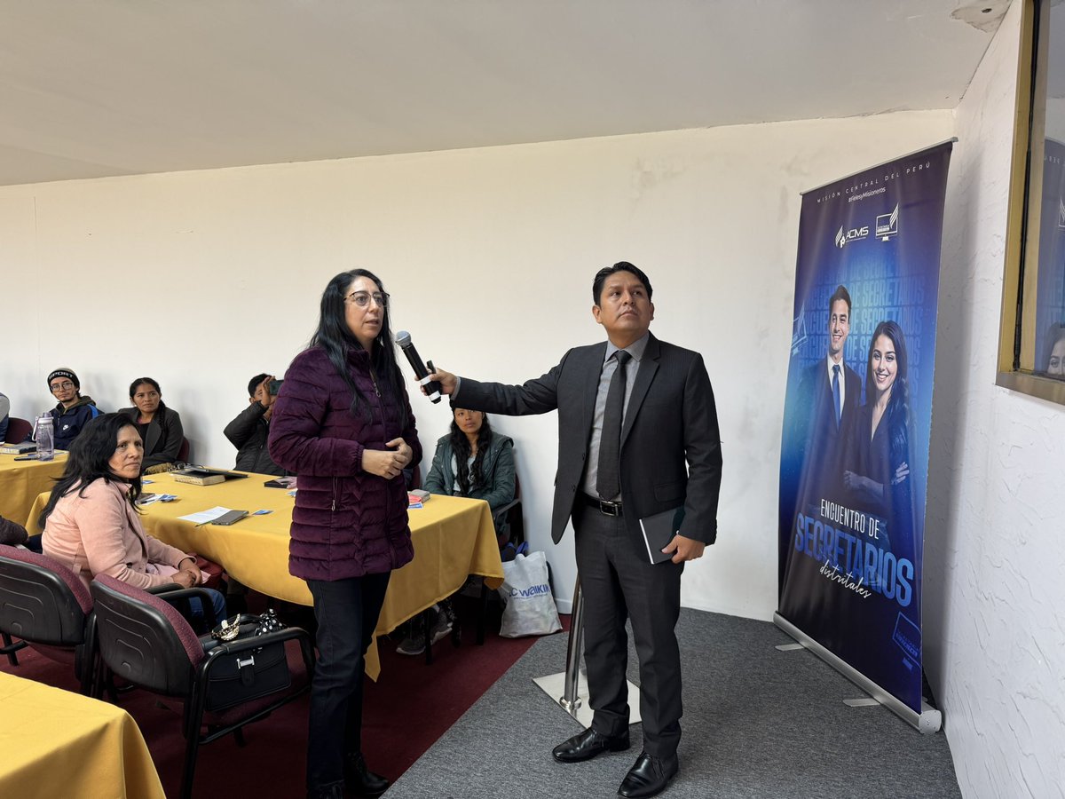 Los secretarios distritales se capacitan sobre la importancia del Manual de Iglesia para fortalecer su gestión y liderazgo. #SecretaríaMCP #FielesyMisioneros