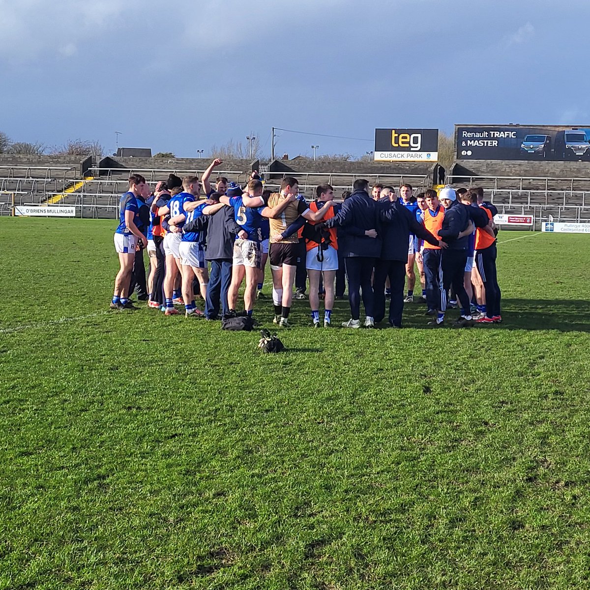 All over here in TEC Cusack Park, Mullingar.

Well done lads.🔵⚪️🔵⚪️🔵⚪️ 

Allianz National Football League Division 2, Round 4
#AllianzLeagues #GAABelong #CavanGAA2025 #RiseAgain 
 
Full time
Cavan: 1-22(25)
Westmeath : 0-21(21)