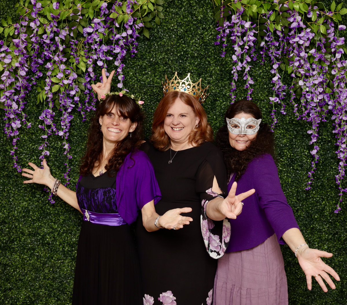 CalicoEvents's tweet image. Love, laughter, and the best kind of happily ever after! ✨💜 

#CalicoEvents #WeddingPhotobooth #HappilyEverAfter #photobooth #photoboothrental #weddingphotography #utahwedding #utahweddingvendor #utahevents