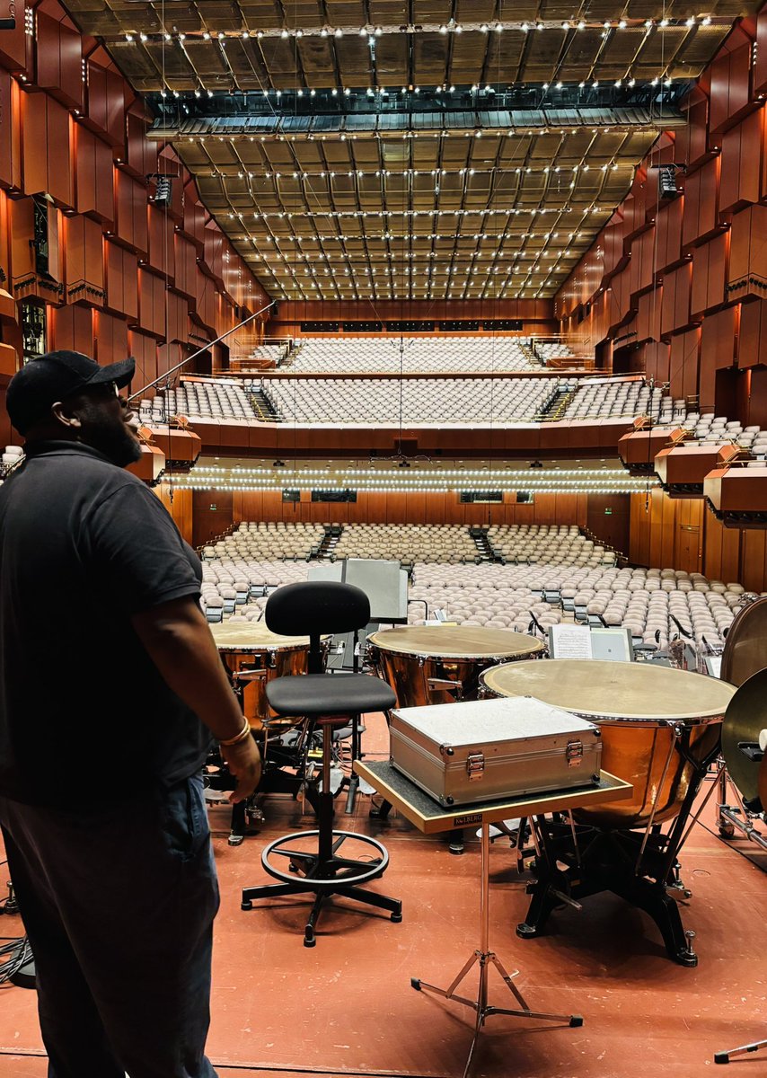 When some influencers talk about Zimbabwean music or musicians they talk about Harare based artists ONLY because for them Harare is Zimbabwe and the rest of the Country is something else. So don‘t look at me sideways when I say #FromBulawayoToTheWorld…. I am a proud Bulawayo