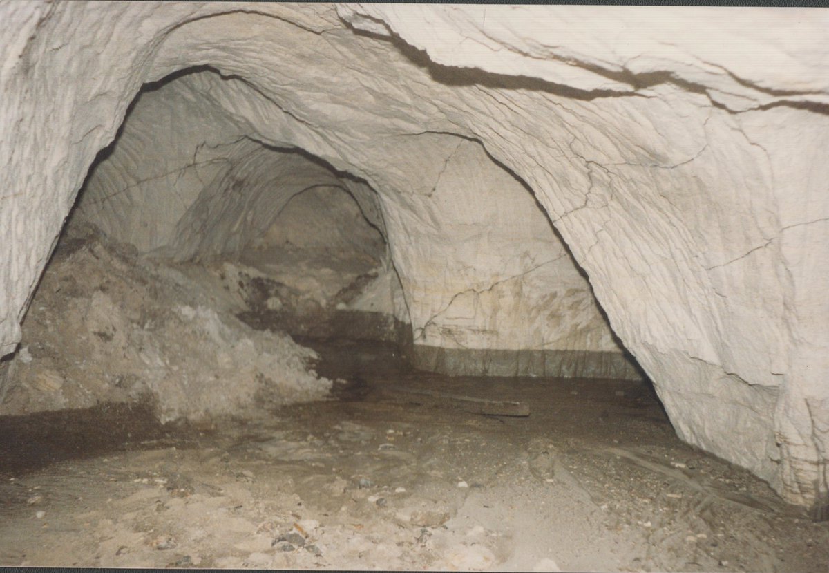 This is an example or sand extraction that was carried out in the Godstone area around 1897.