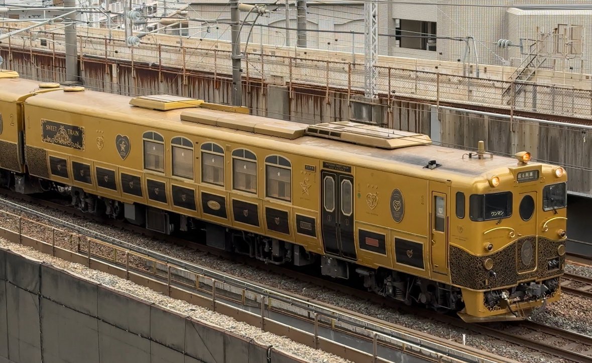 nobu_711's tweet photo. 2025年２／23の撮影あれこれ🚃🌥️#jr九州 #jr貨物 #博多駅 #ef81 #銀釜 #ピクミン号 #cm35 #cm2 #或る列車 #3... https://t.co/qFjeyG4CSs @YouTubeより
こんばんは〜お疲れ様です😄
今日の動画もご視聴よろしくお願いします😆🚃 https://t.co/zurNkQfx1v