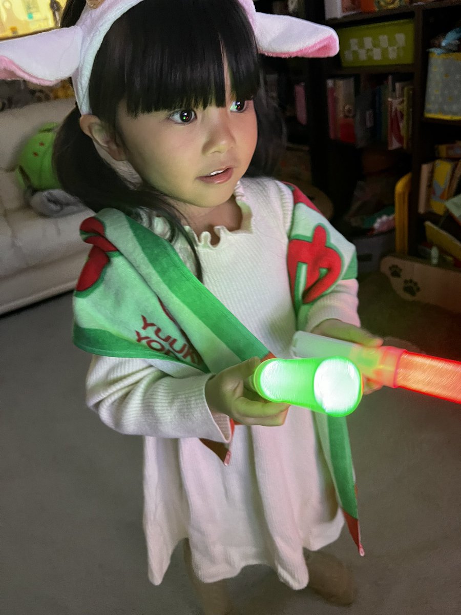 めちゃくちゃ素敵で大感動の
卒業コンサートでした😭😭✨✨
涙が止まらないパパ、ママに
ゆあは終始戸惑っていました😂😅
でも、「よだっちょぉ！！大好き！」と
4歳ながらに配信を楽しんでいました🥰✨
配信LIVEを見れて本当に幸せでした😭💕
卒業おめでとうございます✨

#与田祐希卒業コンサート