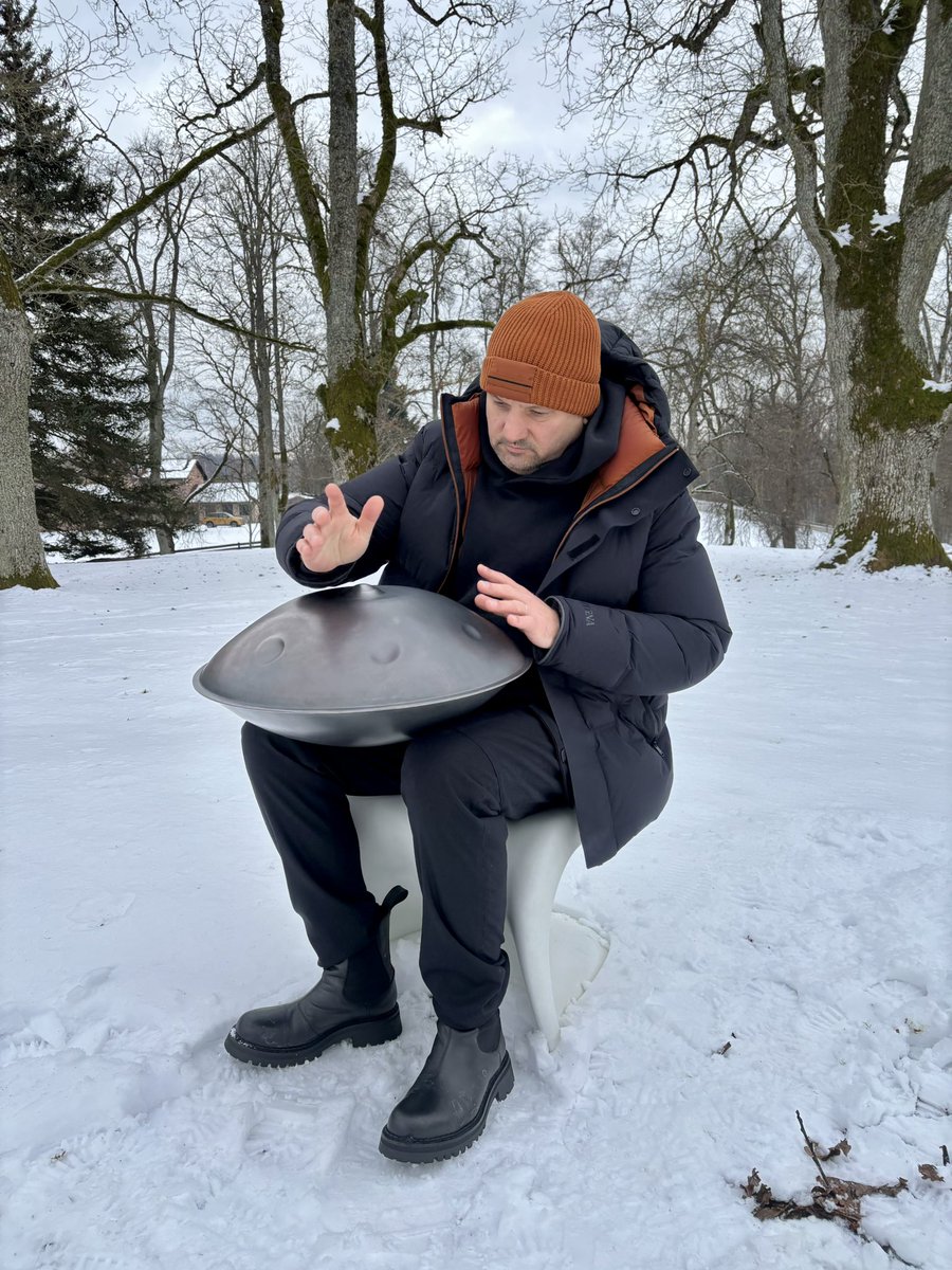 RaimondsTiguls's tweet photo. Svētdienas meditācija Tiguļkalnā. https://t.co/IuMzjr65tk