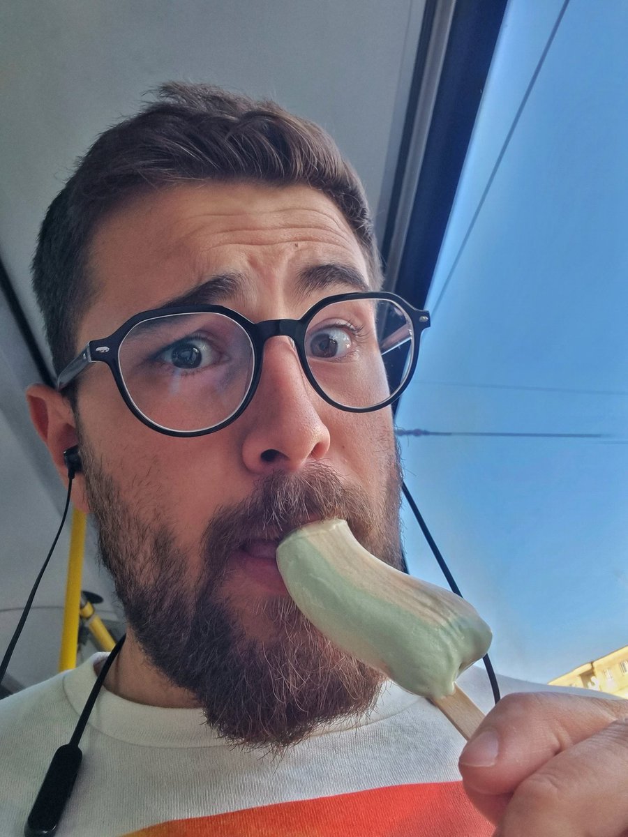 sergiu691's tweet photo. Sokeres Kitty!🍦 https://t.co/Cf1iRIIwgP