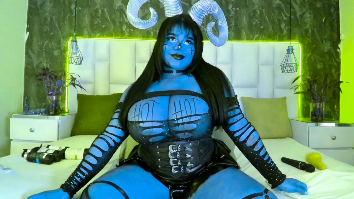 AVA_MALAIKA's tweet image. Hey Guys! I'm now LIVE on @Stripchat. Come play with me! 😈 #stripmenow #stripchat #stripchatlive 👉 stripchat.com/Sharik_Mackay/…