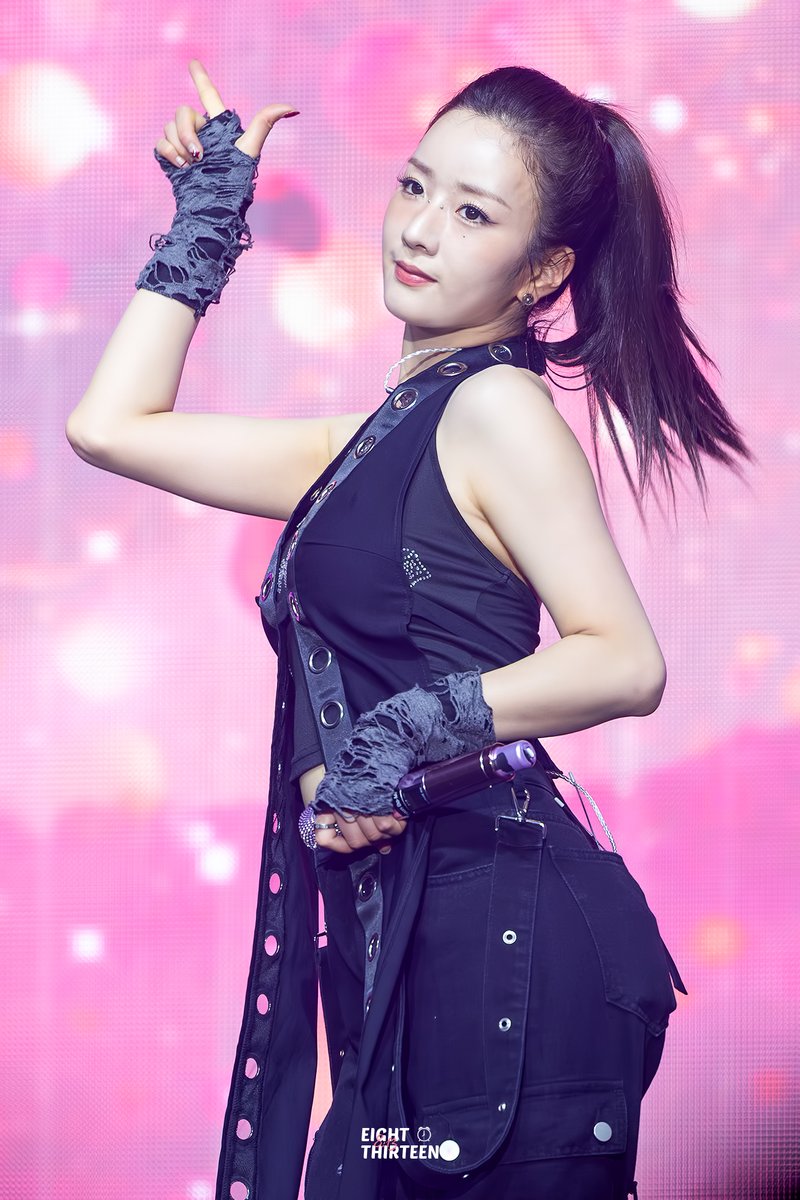 250220 [PINK NEW YEAR] In SINGAPORE 🇸🇬
#에이핑크 #윤보미 (<a href="/Apinkbm/">윤보미</a>) 12pic Update!♥️

📷8h13m.tistory.com/29