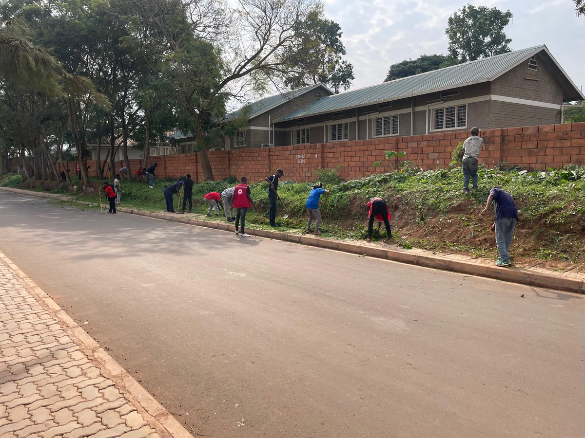 rwota_su's tweet photo. 🗣️"Yesterday, a community work session #Umuganda was successfully conducted in Bukinanyana 
Village, Nyagatovu Cell. The primary activities included general cleaning, and an important 
#health #education session focused on combating #stigma against persons with disabilities #OT🇷🇼 https://t.co/chN6ksDx0r
