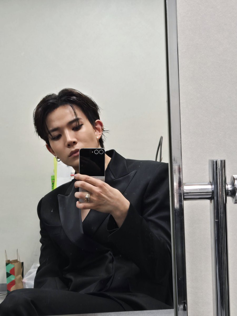 1222Note's tweet image. 씅양 7ㅔ이의 날