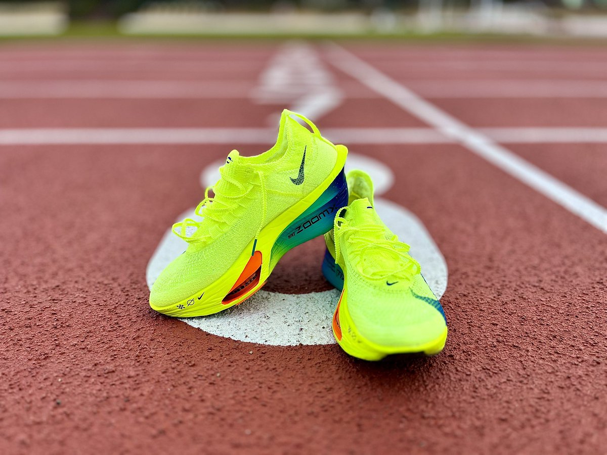 takaaaaaaaaaa's tweet image. ＋アップ,ダウン6km
今日は風強いけど #ポイント練 の日
10000m #ThresholdRun #閾値走
設定:4:04
ラップ⏩
3:56,4:02,1,1,0,1,1,3,4,2
トータル40:20
正確には駆け抜けた2秒引くと40:18
予期せず12秒PB更新㊗️👏🏻
後半風強かったー🌪️😭
#PaceRun
#RUN
#Running
#ラン
#ランニング
#ペース走
#ペーラン