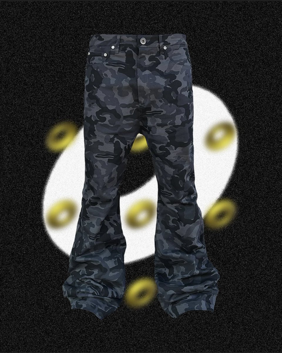 LEVELY_official's tweet image. BEBOF新作キターー！！
このシルエットどタイプすぎてやばい笑
#BEBOF
#LEVELY