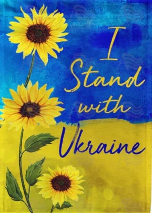 #AlphabetChallenge #WeekHforHeroes 
Couldn’t let the week pass without posting this man. He and his country are true heroes #SlavaUkraini
(obviously not my pics and thanks <a href="/johnwxxiv/">John Ward. ⚽ 🇬🇬🇺🇦</a> for reminding me) #SundayYellow #FuckTrump #FuckPutin