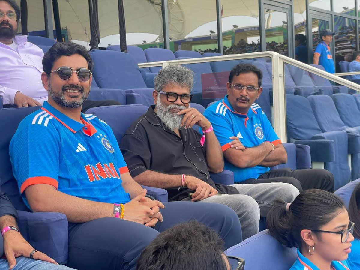 manoj76105's tweet photo. Creative Director #Sukumar Garu &amp; Minister #NaraLokesh Garu seen cheering for #TeamIndia in #Dubai Today 🏏🇮🇳

@aryasukku @naralokesh
@thabithasukumar @starsportsind
@starsportstel @bcci #Pushpa2   

#INDvsPAK #India #ChampionsTrophy https://t.co/IygK6CrO5O
