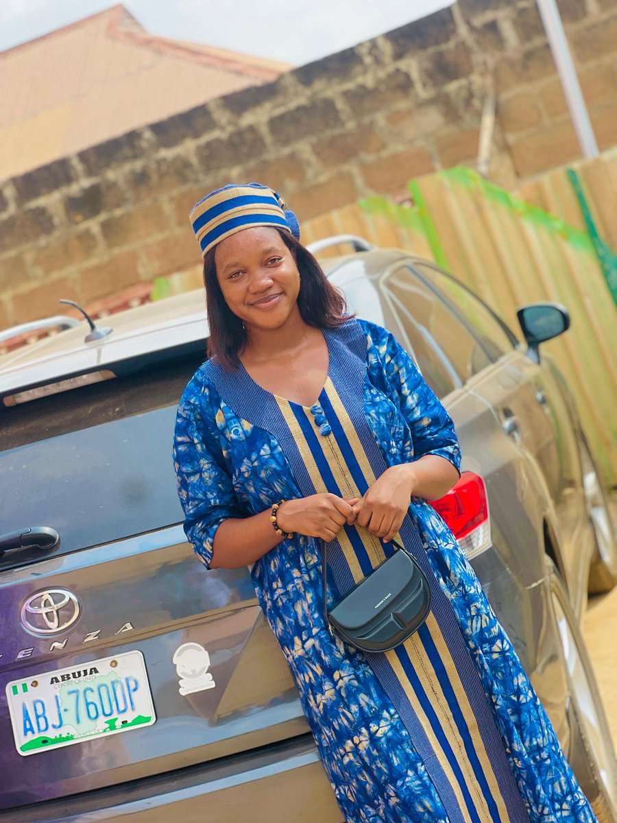 Women are not on earth to compete with men, we are here to make the world a beautiful place.
Happy Sunday.