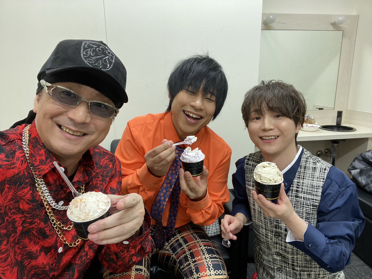Kengokawanishi's tweet photo. ヒプムビ　どついたれ本舗in横浜ー！

お疲れ様でしたー^_^

初日は登壇者も多くなかなか踏み込んではお話出来ませんでしたが、今日は少し時間もゆったり出来たのでオオサカらしさをお届け出来たかなと思います。

まだ放��されたばかりのですのでこれから何回も劇場に足を運んで楽しんでくださいね！ https://t.co/0J4nniGQuj