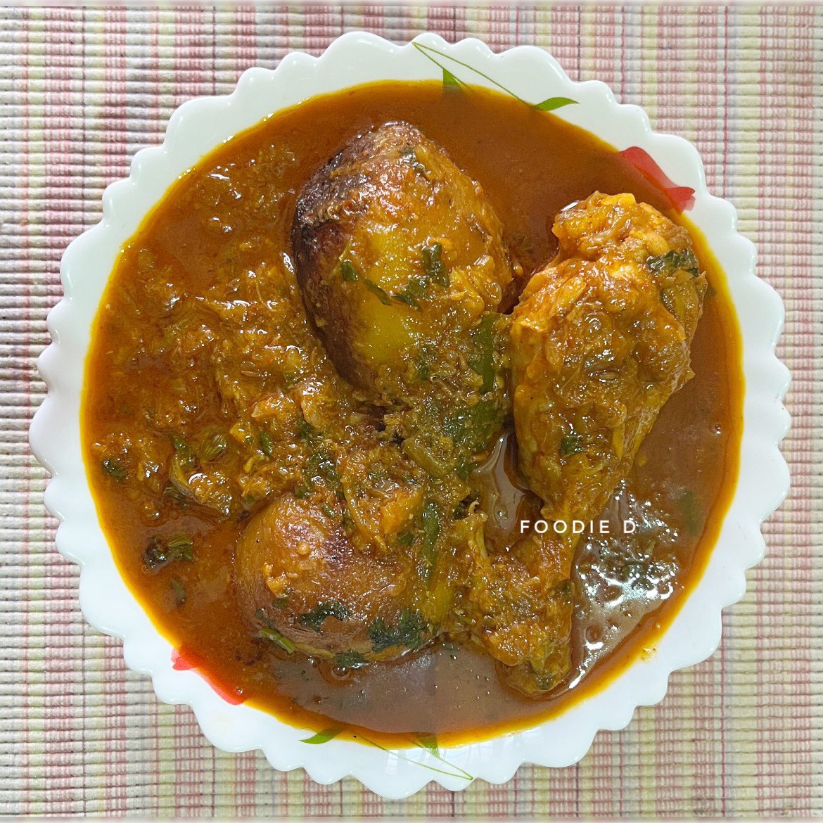 dibya220588's tweet photo. The quintessential Sunday #ChickenCurry by #FoodieD

Btw, #India is winning today.

#kolkatacity #chickenrecipe #bengalifood #bengalicuisine #chef #INDvsPAK #ChampionsTrophy2025 # https://t.co/UkLDRejZJo