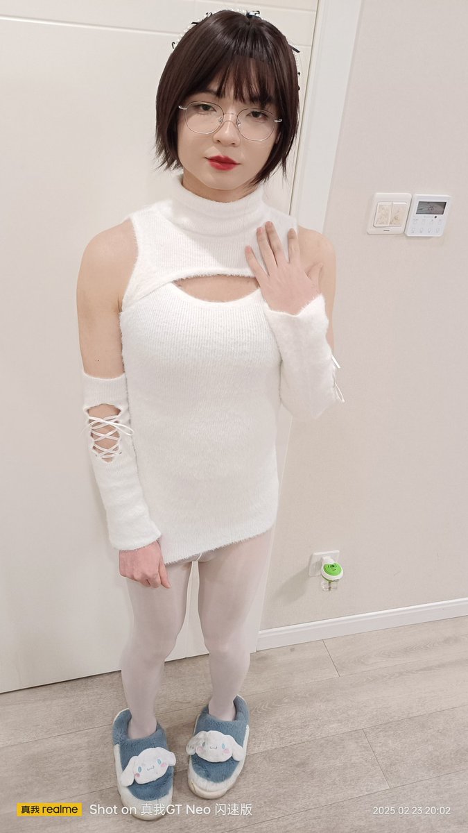像不像你们手机里的老师😘
#女装