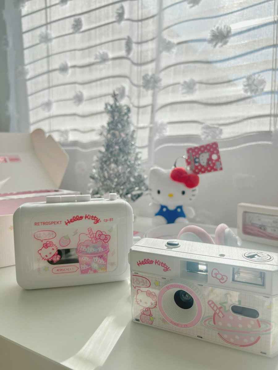 RubyStork's tweet image. When the morning sun enters through the window😊