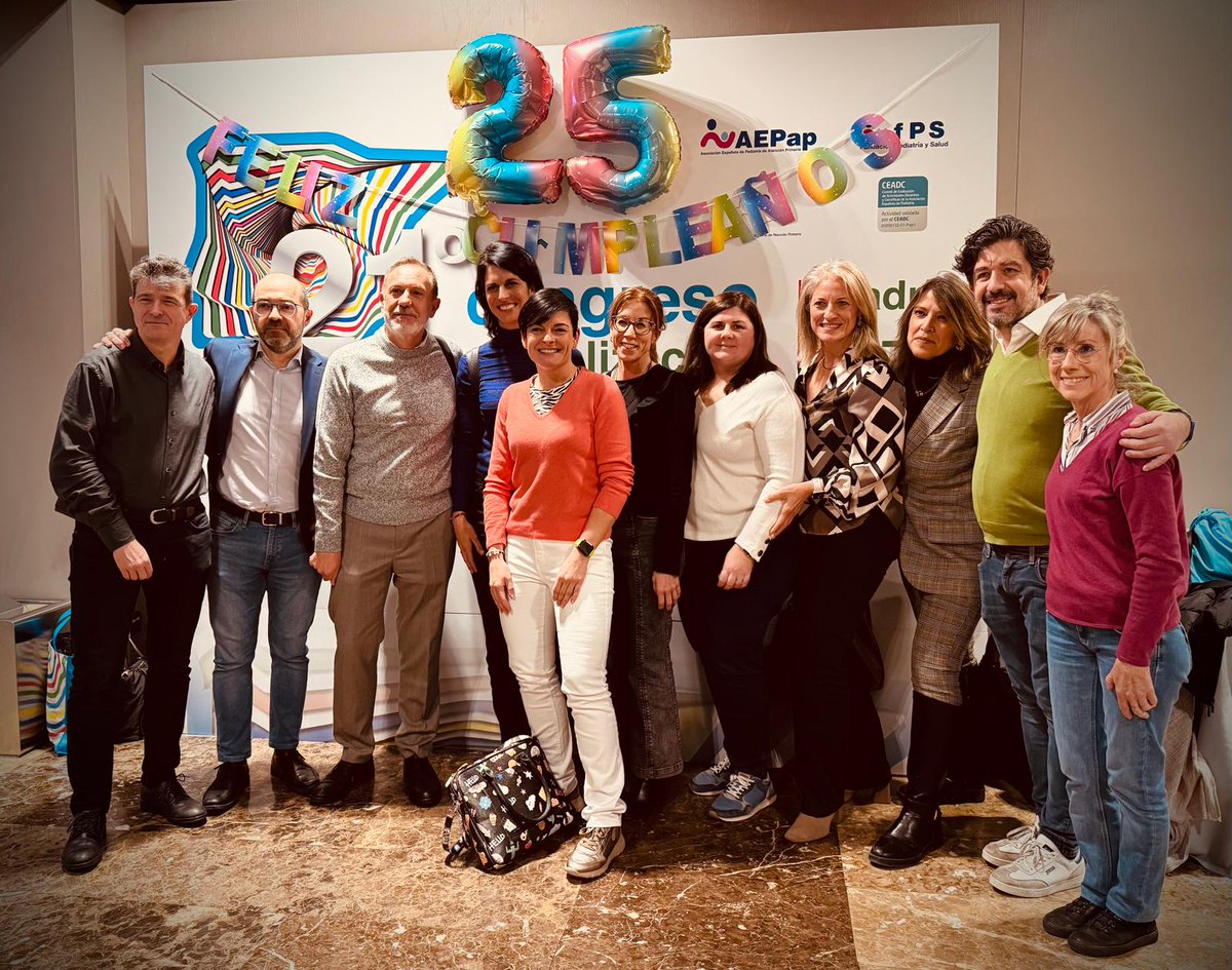 El grupo Gastro-Nutri ha estado presente en 21º Congreso <a href="/aepap/">AEPap</a> con temas como: Riesgos nutricionales y nuevas tendencias por <a href="/MartaCastell7/">Marta Castell</a> y <a href="/MamaPituPediatr/">MamaPituPediatra</a> claves para resolver dudas de lactancia materna por <a href="/Vegalmazanfdb/">Vega Almazán Fernández De Bobadilla</a> y esofagitis eosinofílica por <a href="/enrique_laorden/">Enrique La Orden</a>