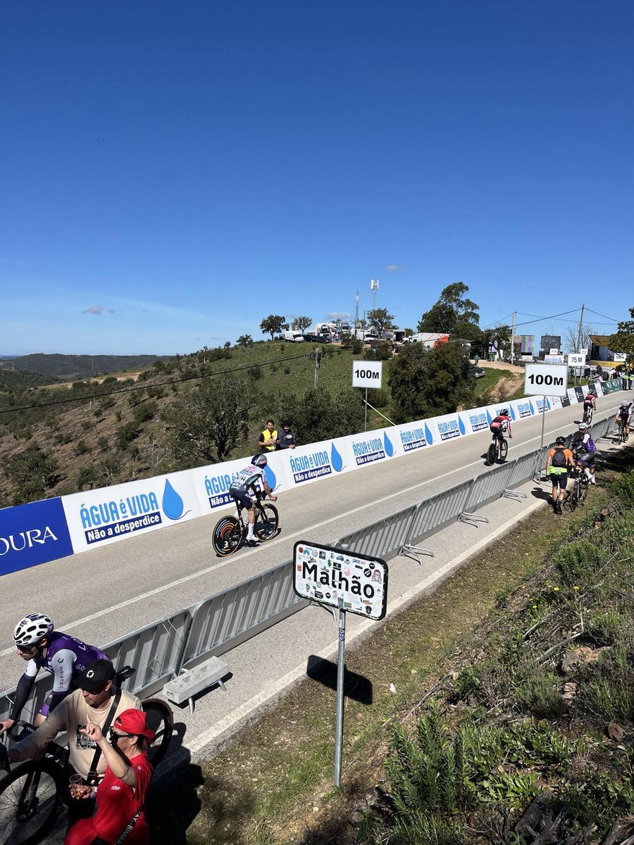 lucasaganronald's tweet image. Roglič warming up. 🚀 #VoltaAoAlgarve 

Photo from my friend Alexandre.