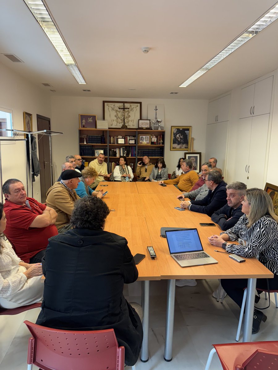 Asoc. 144 botellines (@144botellines) on Twitter photo En el día de hoy hemos celebrado la Asamblea Anual Ordinaria en la Casa Hdad de <a href="/hdadsbernardo/">Hermandad de San Bernardo</a> , gracias a asistentes y a Nuestra hermandad por cedernos sus instalaciones En el día de hoy hemos celebrado la Asamblea Anual Ordinaria en la Casa Hdad de <a href="/hdadsbernardo/">Hermandad de San Bernardo</a> , gracias a asistentes y a Nuestra hermandad por cedernos sus instalaciones