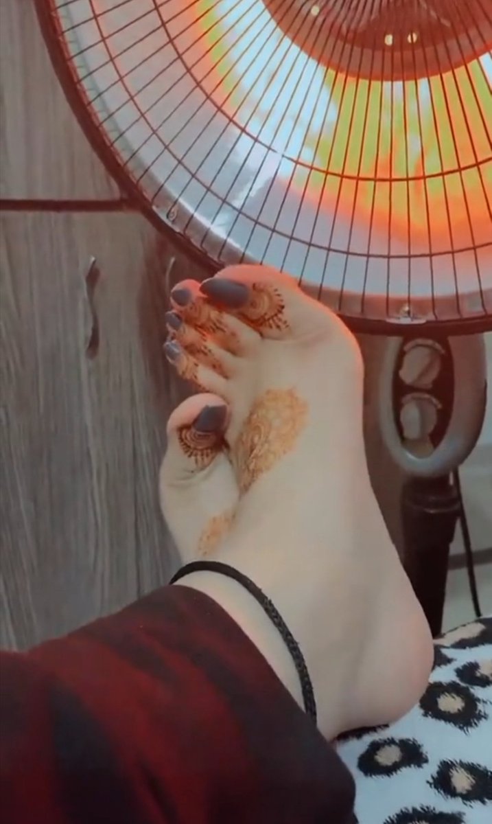 softindianfeet's tweet photo. #indianfeet #feet #feetfinder #softfeet #feetpic #Feet #FeetPicture #FeetPictures #feetworshi̇p #feetworld    #Trending #footgirls  #softindianfeet https://t.co/23xOdj2E8E