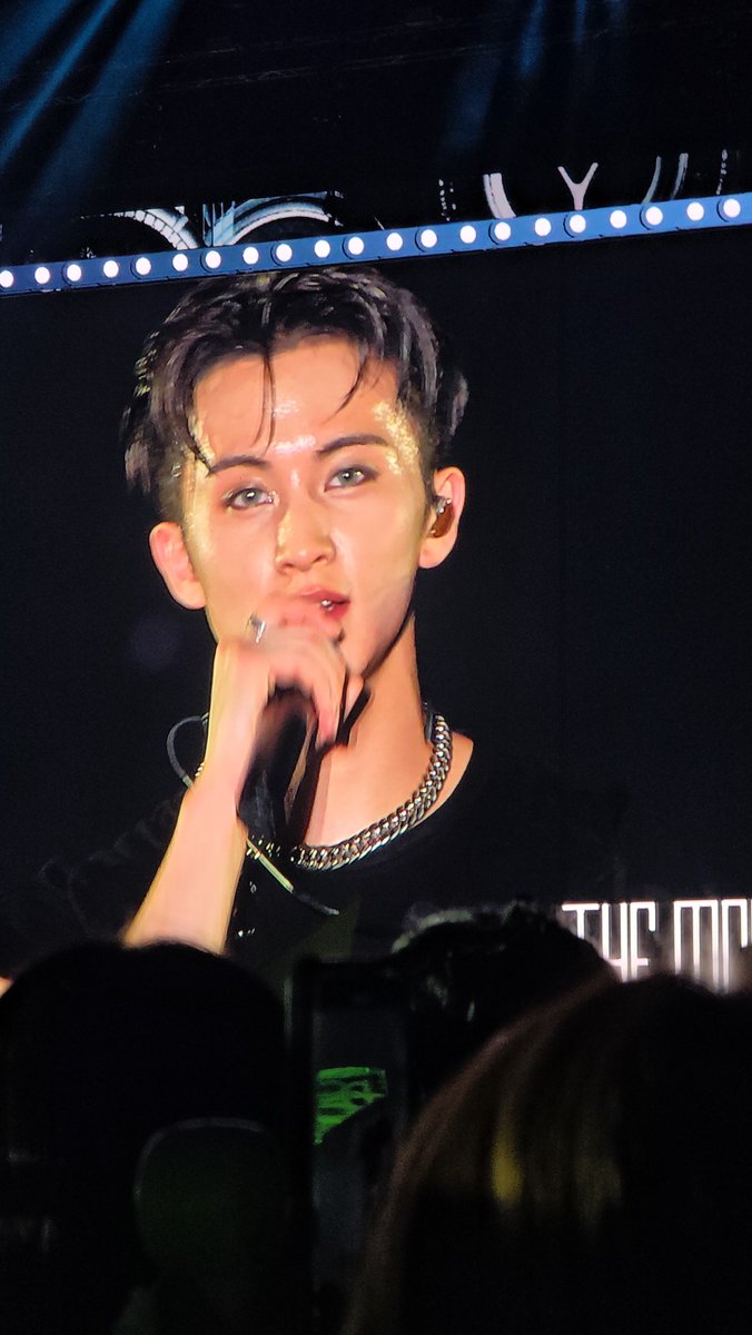 Ieemarkees's tweet image. mark showing off his undercut