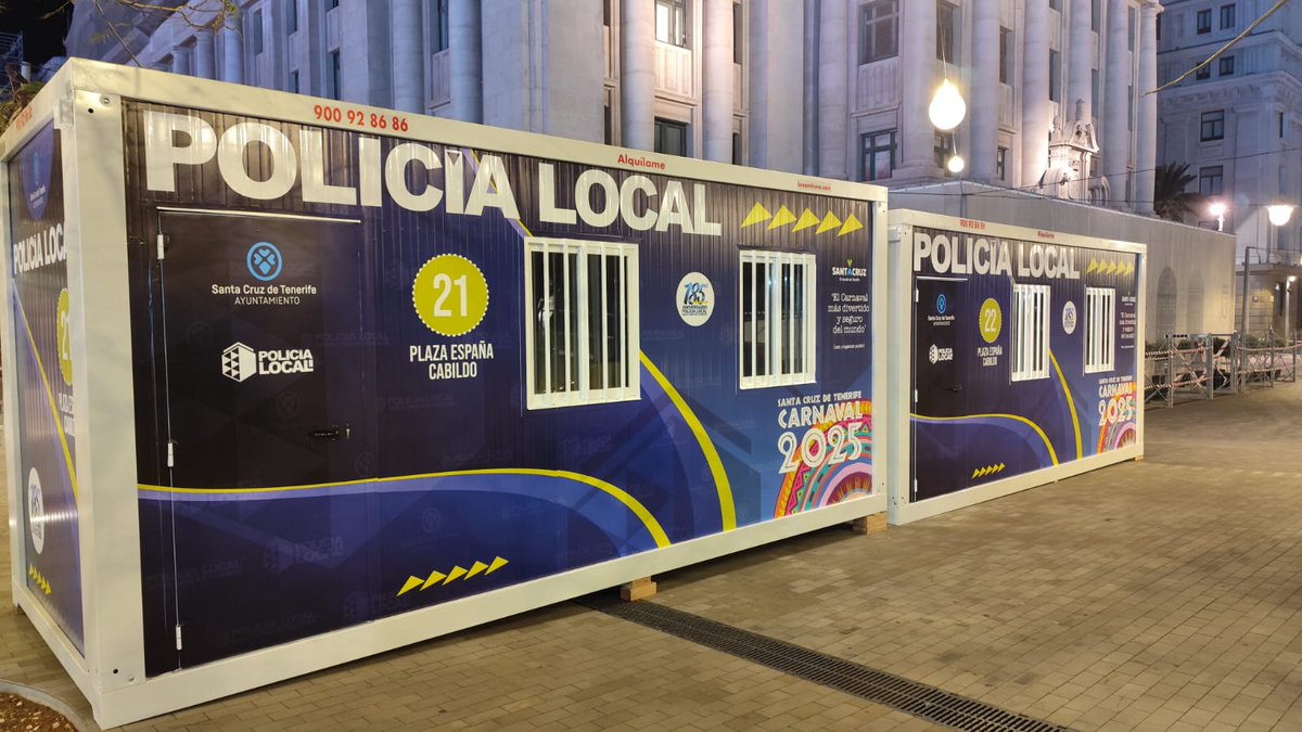 PoliciaLocalSC's tweet photo. Se acerca #CarnavalSC25 y nuestra ciudad comienza a transformarse para afrontar casi diez días de fiesta multitudinaria en las calles. Todos los recursos de seguridad y emergencias también estamos preparándonos para prestar servicio.
📸 de nuestras casetas en el #Cuadrilátero https://t.co/mNX6OAPN5D