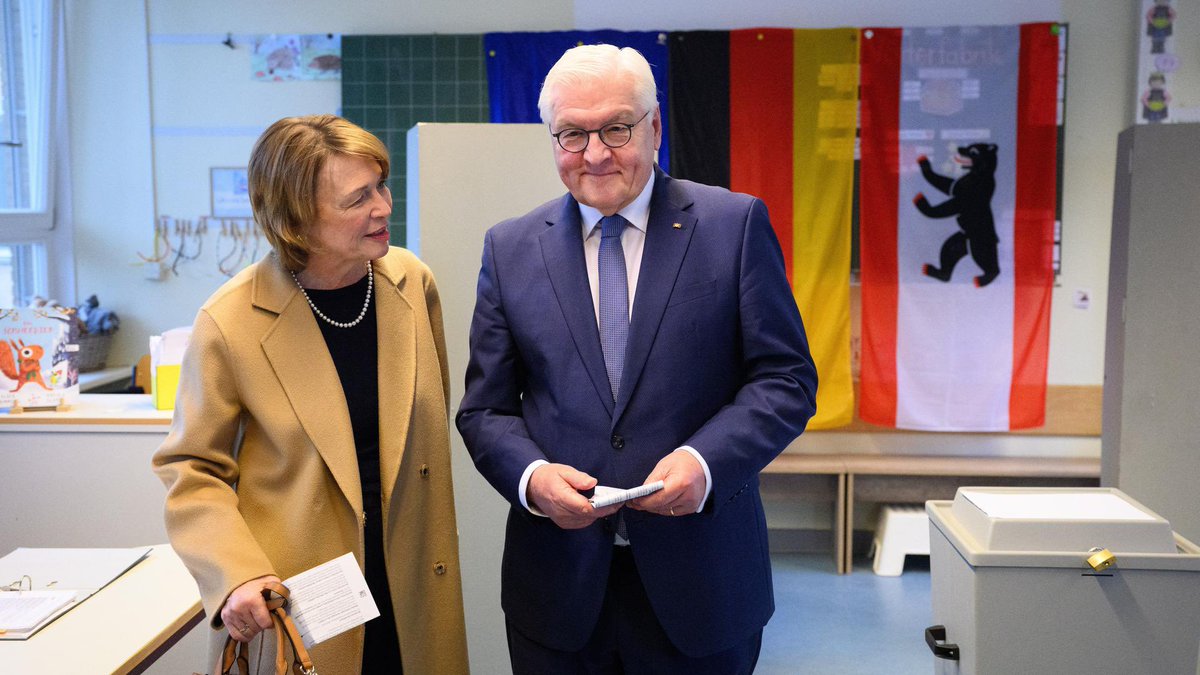 Heute Abend wird die SPD jubeln, das spüre ich. Wir stehen kurz davor, die absolute Mehrheit zu erreichen. Danke an alle Muslim*innen für eure Stimmen ❤️
#Bundestagswahl2025
